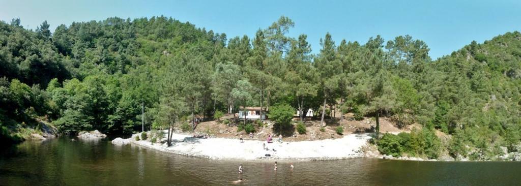 Un Petit Coin De Paradis Gluiras ภายนอก รูปภาพ
